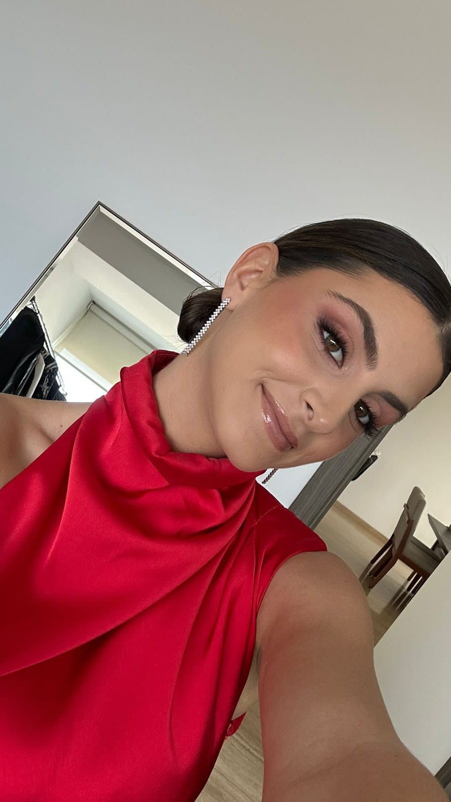 Post 6 by Regina del Valle | Makeup Social y Novias on Instagram (video)