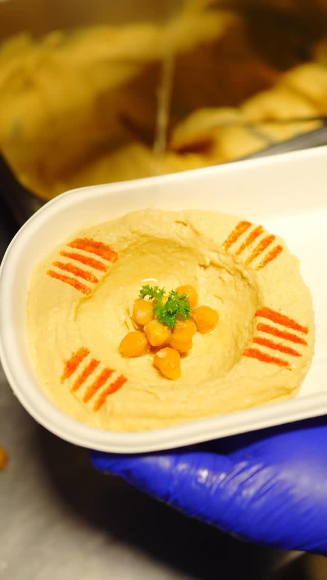 Post 7 by Layla’s Kitchen Delhi on Instagram (video)