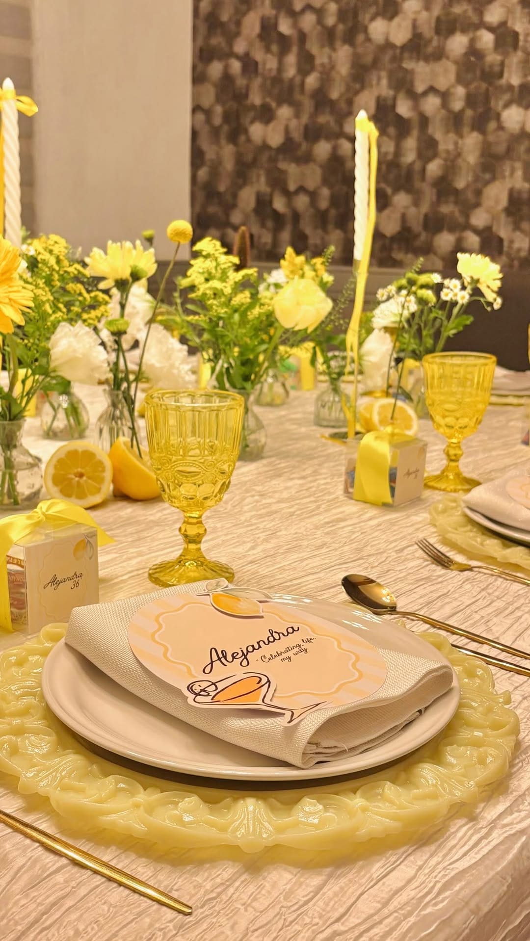 Post 8 by Lily Decoración on Instagram (video)