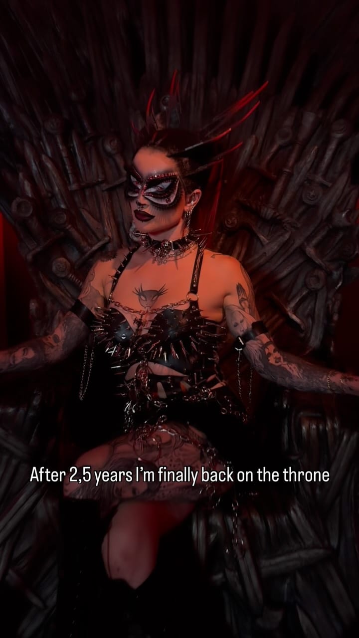 Post 6 by Pandora Nox on Instagram (video)