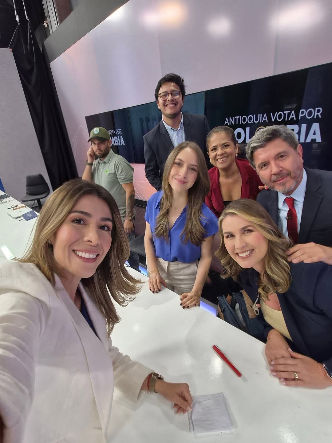Post 9 by Linda Bustamante | Presentadora TV & Eventos on Instagram (carousel)