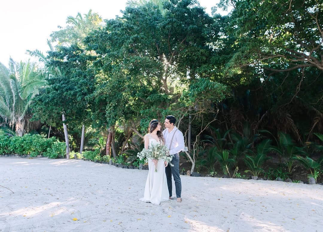 Post 7 by Adriana Cruz on Instagram (image)