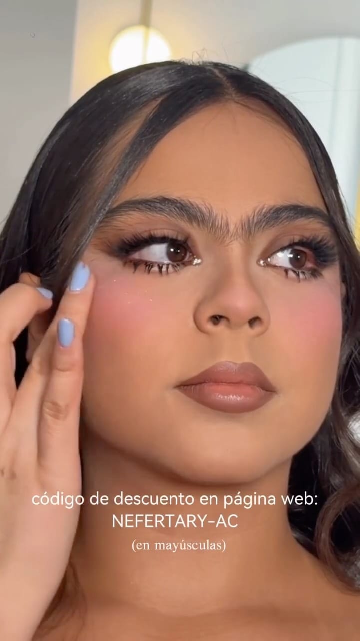 Post 6 by Nefertary Alvarado on Instagram (video)