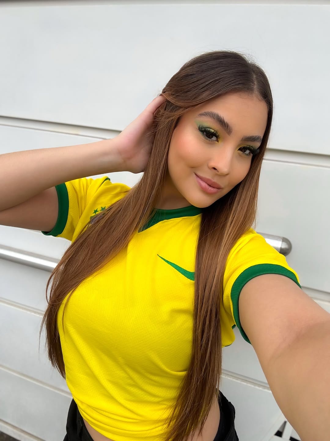 Post 1 by Jeniffer Vieira 💋 on Instagram (image)