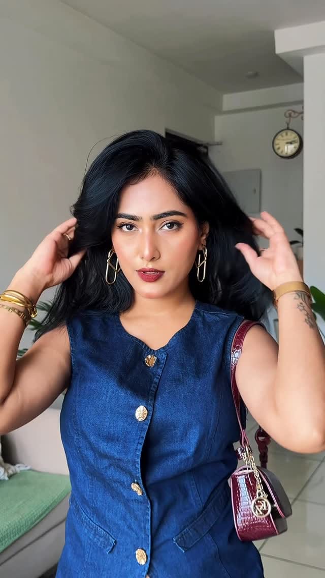 Post 8 by SNEHA NAMBIAR 🌻 on Instagram (video)