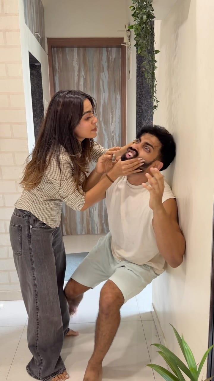 Post 2 by Vrushali Jawale on Instagram (video)