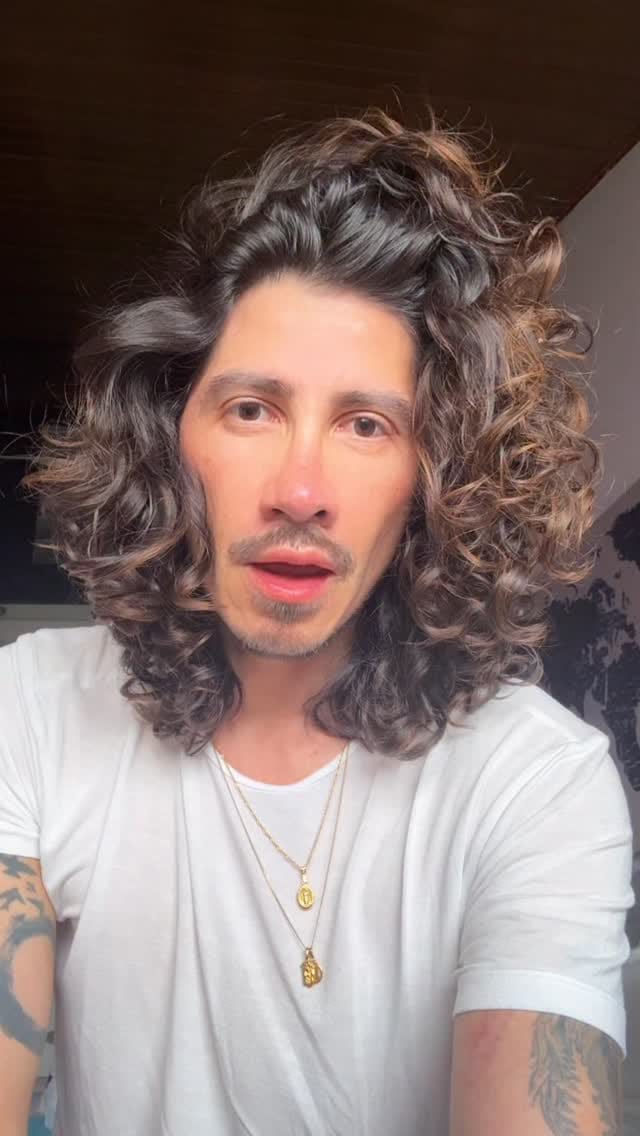 Post 4 by Leonardo Hernández Niño on Instagram (video)