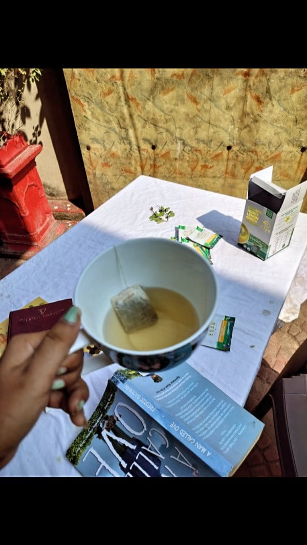 Post 3 by Ésah Tea on Instagram (video)