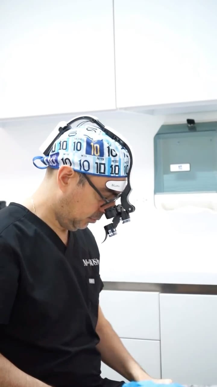 Post 10 by Dr. Manuel de la Rosa on Instagram (video)