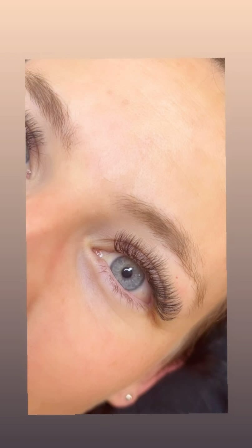 Post 5 by Janina Özkan on Instagram (video)