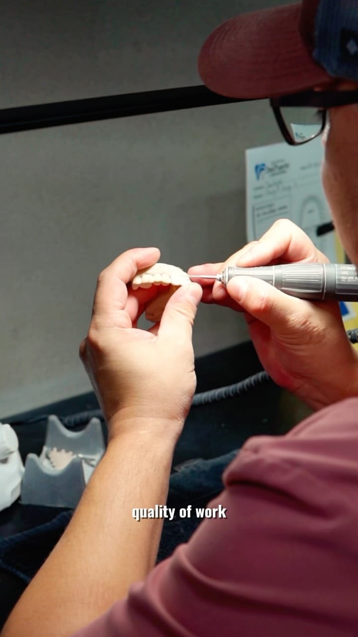 Post 1 by Dental Del Puerto on Instagram (video)