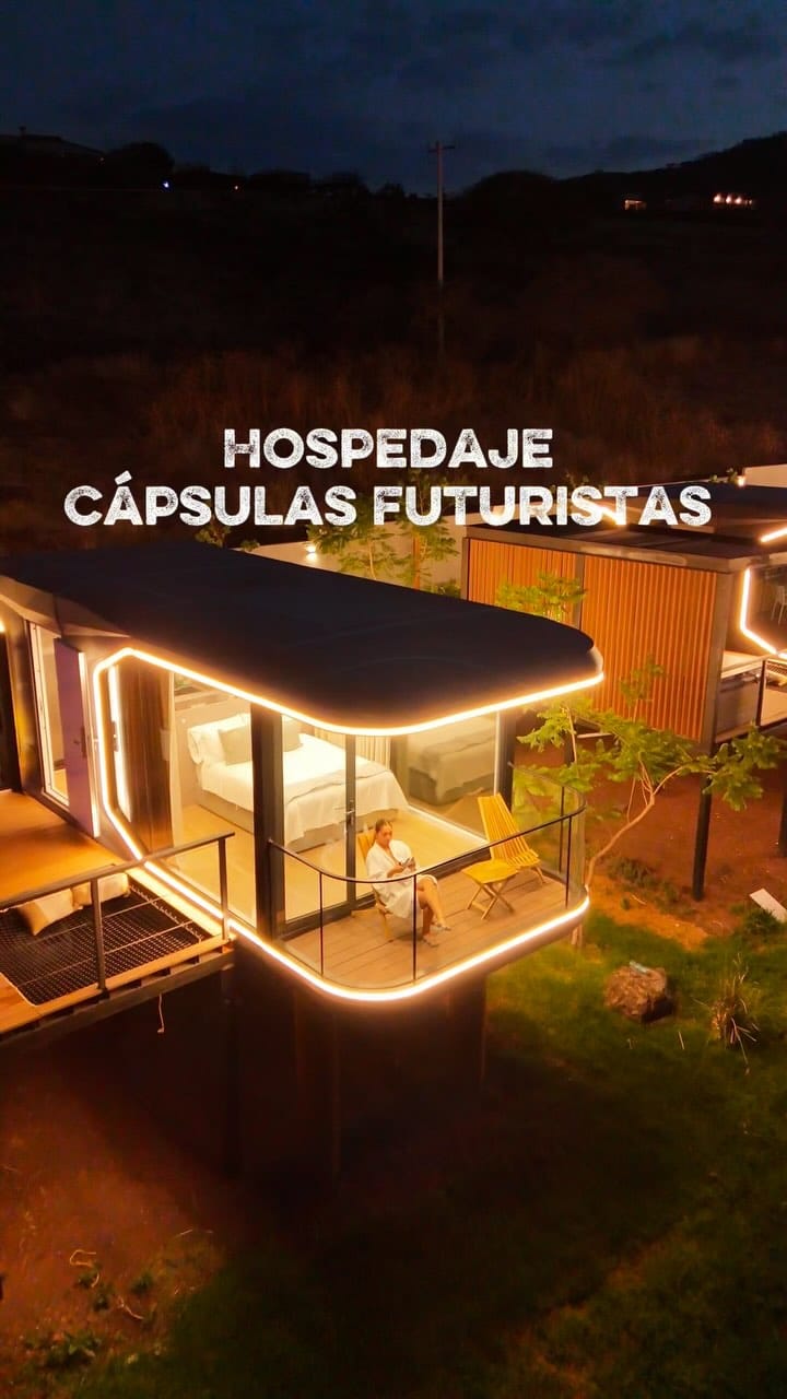 Post 10 by LÚA Capsule Rooms on Instagram (video)