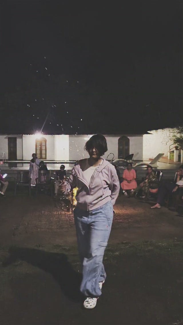 Post 3 by AU Asha (ashron) on Instagram (video)