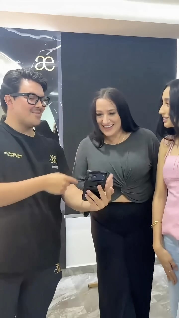 Post 1 by Dr. Enrique Martin | Cirujano Plástico on Instagram (video)