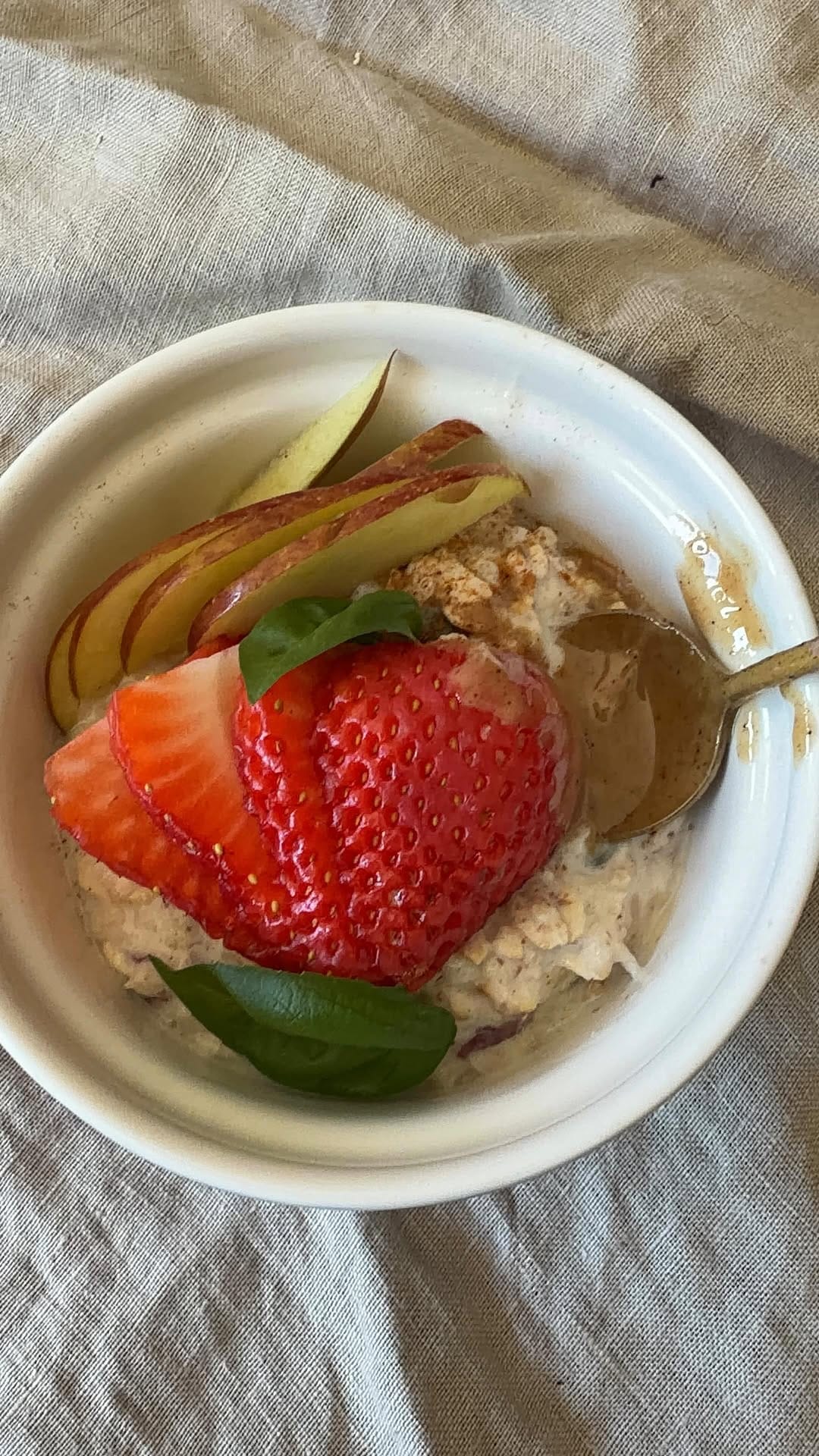 Post 6 by Monica • Nutritionist on Instagram (video)