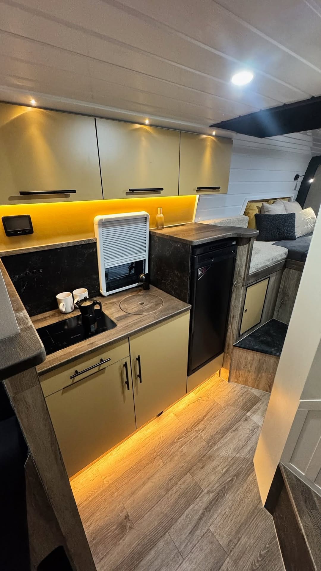 Post 1 by Van Life Builds ↟𖠰 on Instagram (video)