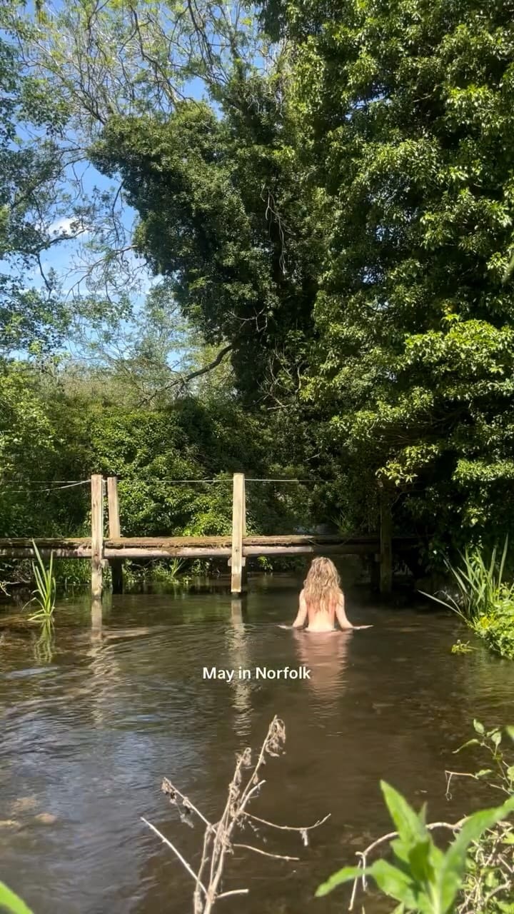 Post 6 by Virginia Casadio on Instagram (video)