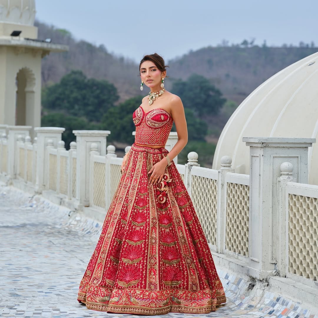 Post 8 by NEEYANJALI BRIDAL JUNCTION on Instagram (carousel)