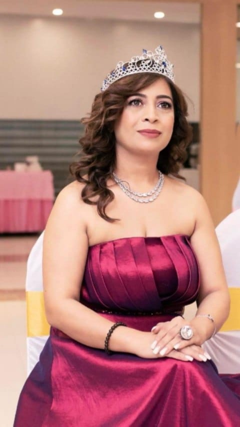 Post 9 by Anisha Purswani on Instagram (video)