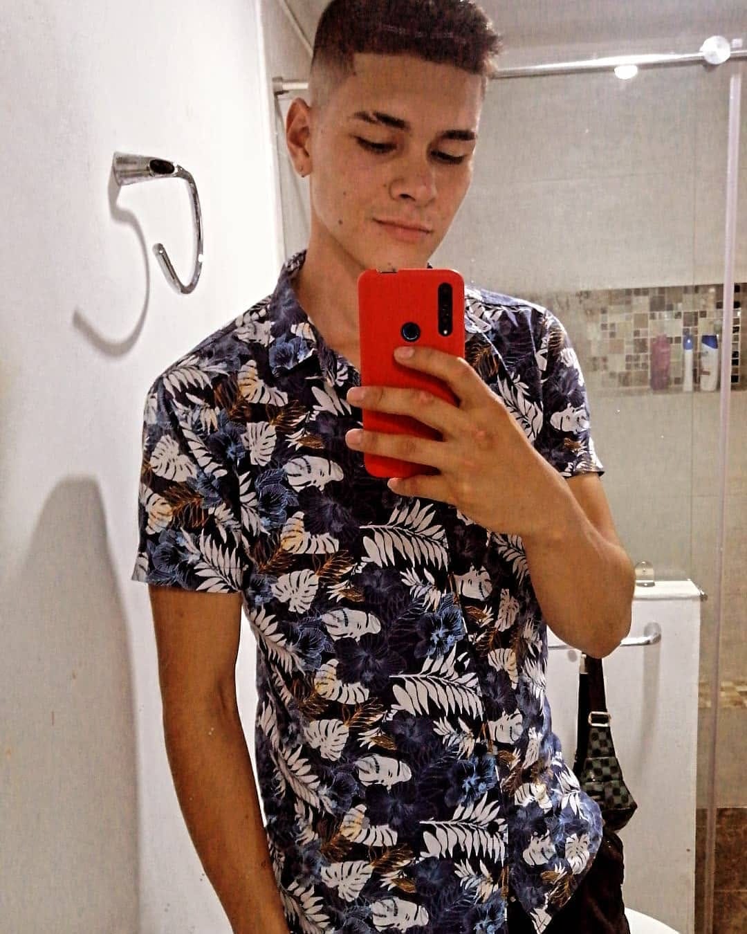 Post 2 by Daniel Rodriguez on Instagram (image)