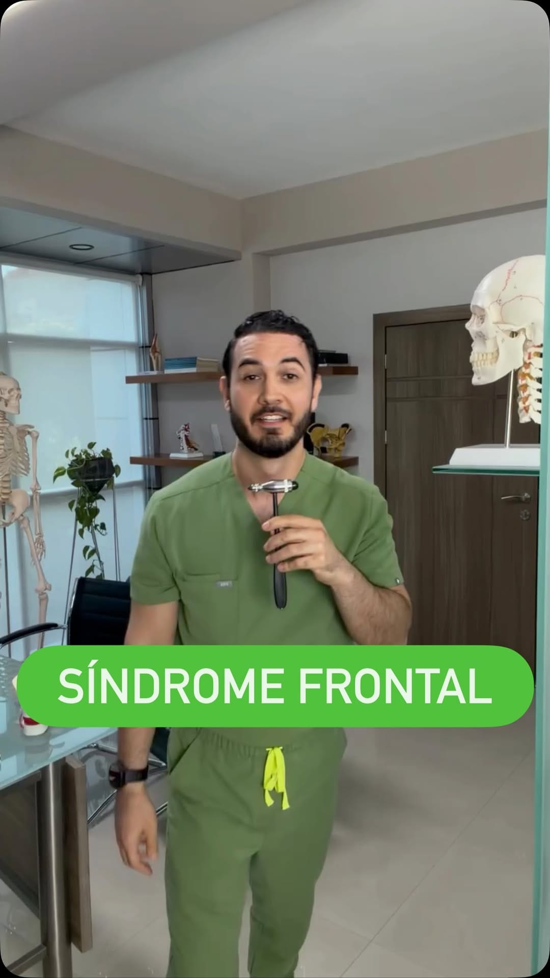 Post 5 by Dr. Carlos Estrella | Neurocirujano Guadalajara on Instagram (video)