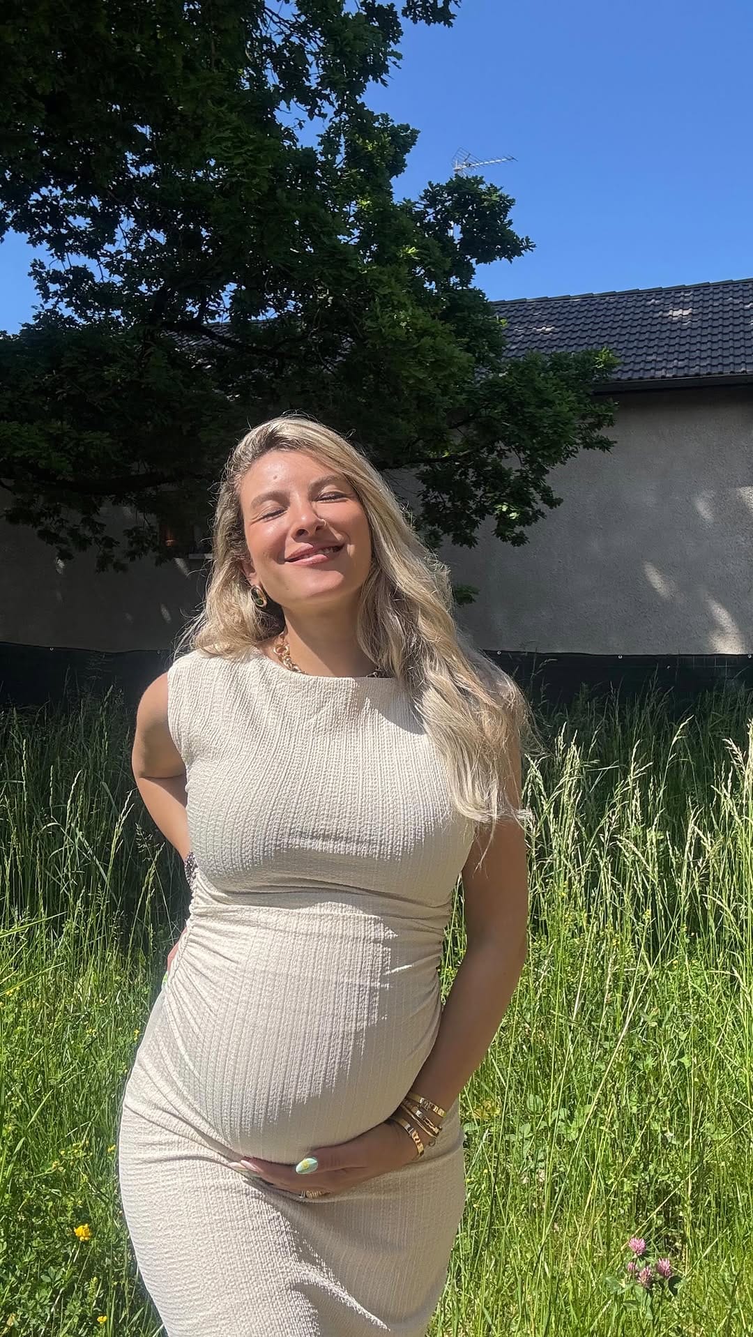 Post 4 by Darine Atwa on Instagram (video)