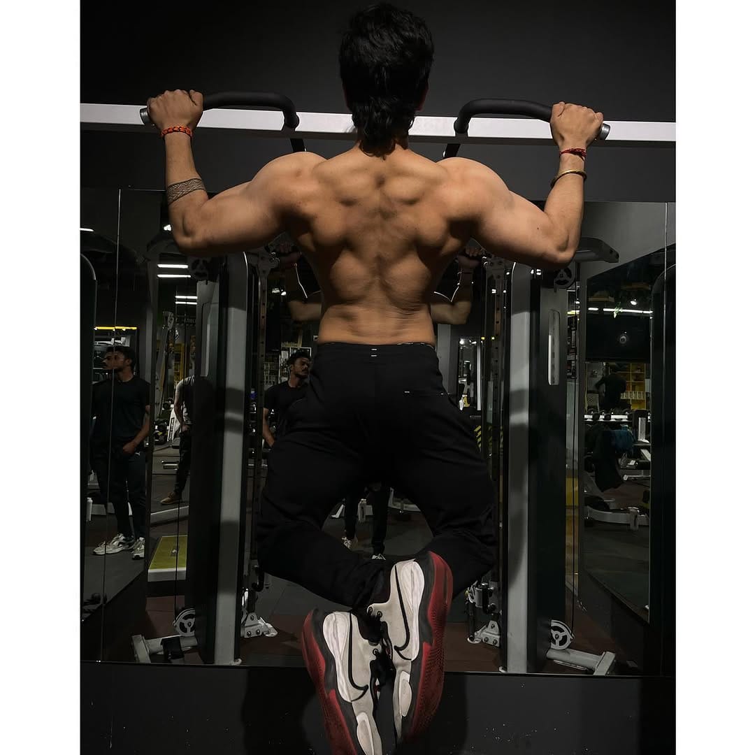 Post 9 by Aditya Chaurasia on Instagram (image)