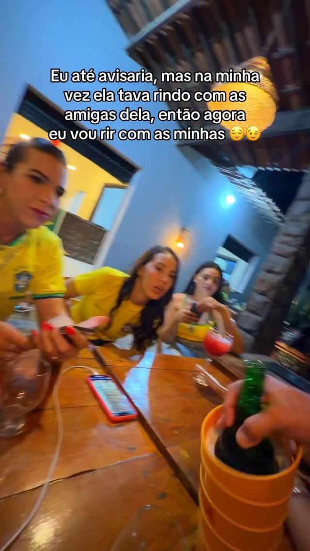 Post 3 by Isa Sampaio on Instagram (video)