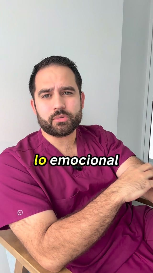 Post 1 by Dr. Carlos Avendaño I Implantes Dentales on Instagram (video)