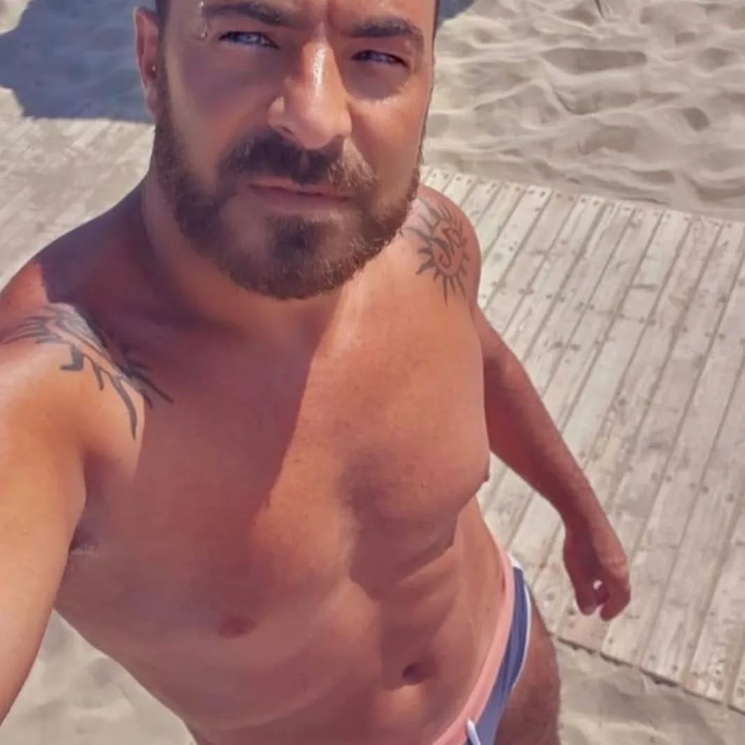 Post 8 by 𝗗𝗘𝗡𝗜𝗦 𝗖𝗢𝗟𝗢𝗡𝗡𝗔 on Instagram (image)