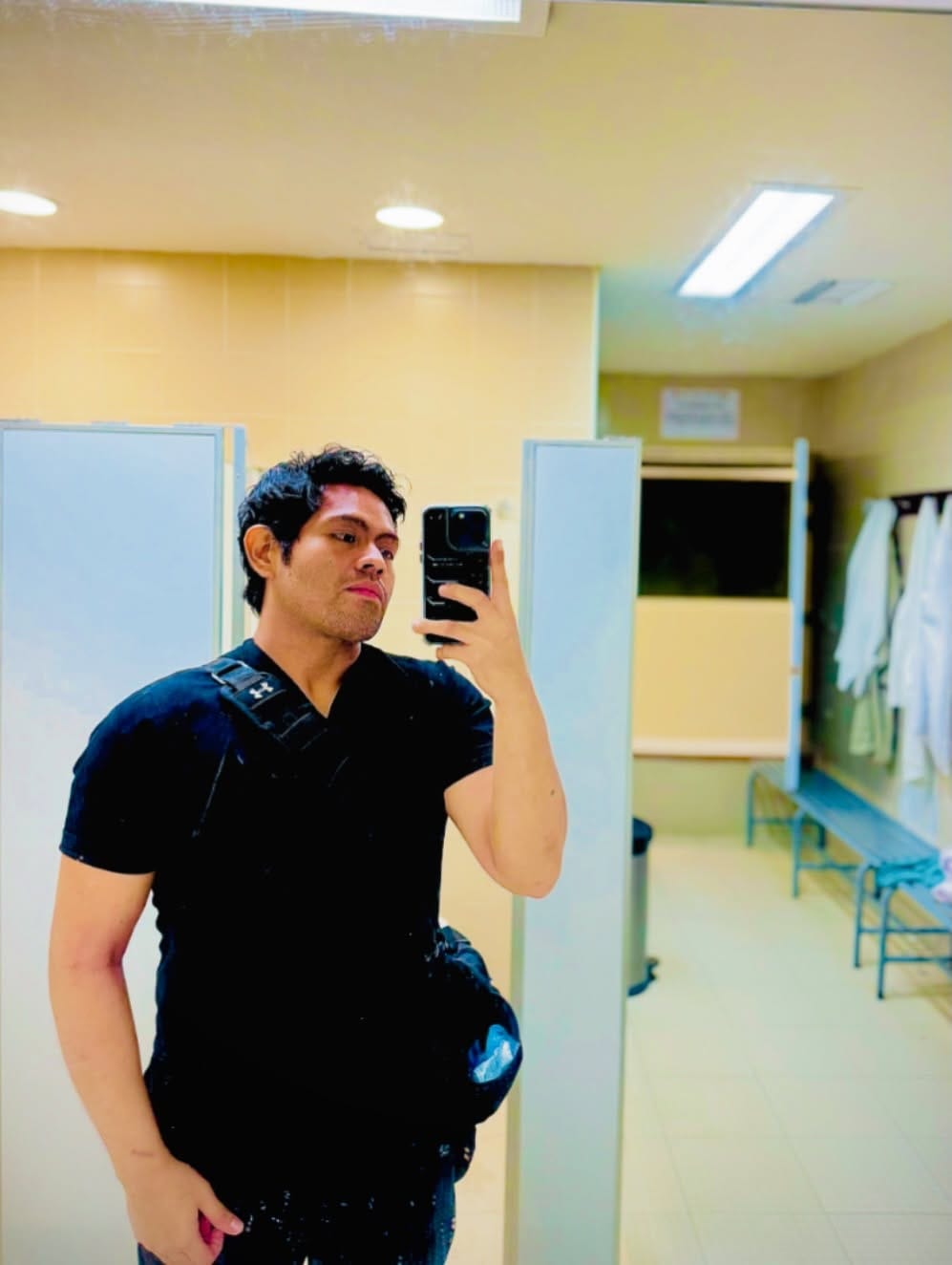 Post 10 by DR. ROSK (DR. KEVIN ROBLES) on Instagram (image)