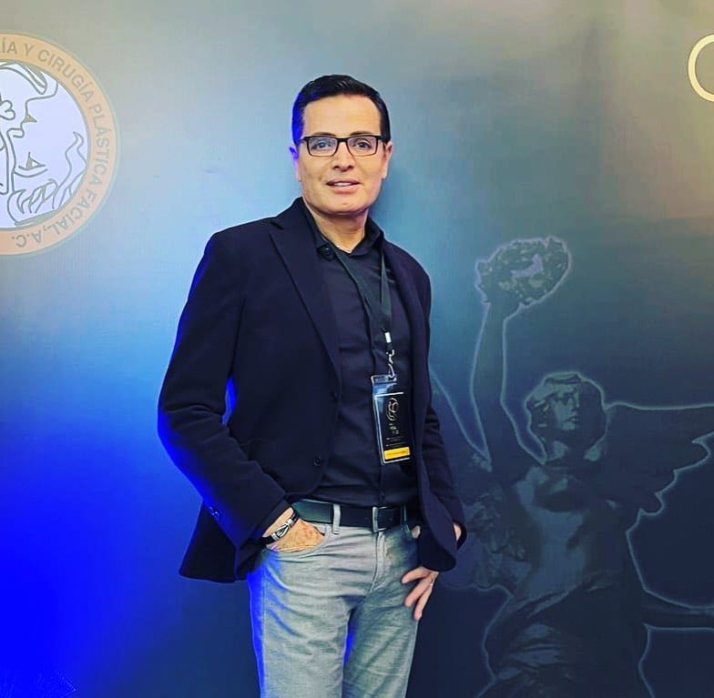 Post 8 by Dr. Enrique Andrade on Instagram (image)