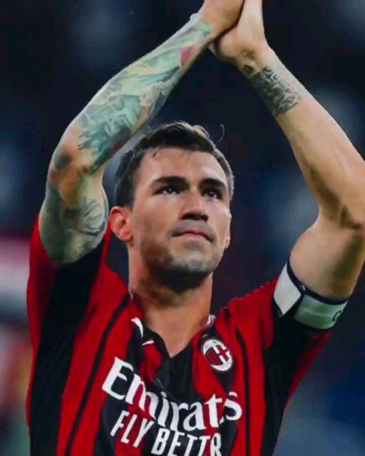 Post 6 by Milan Adictos on Instagram (video)