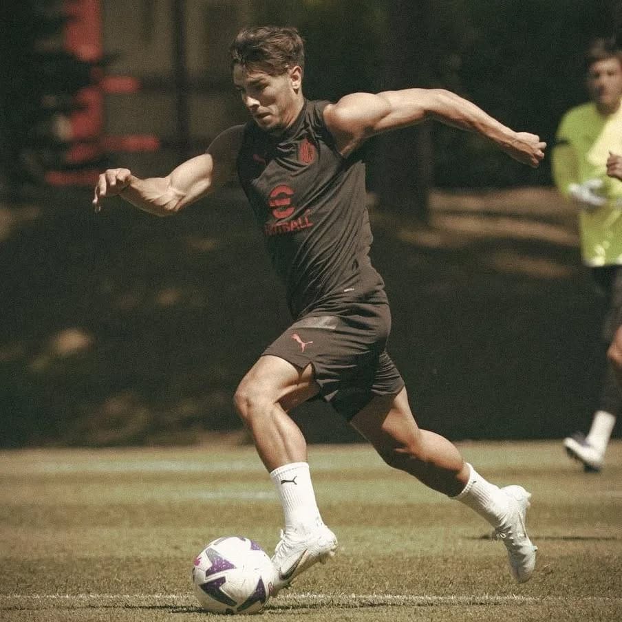 Post 9 by Milan Adictos on Instagram (image)