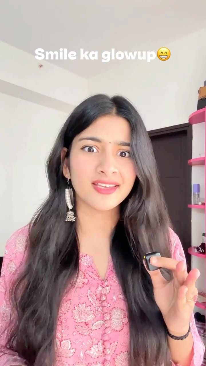 Post 3 by Aradhya Singh on Instagram (video)