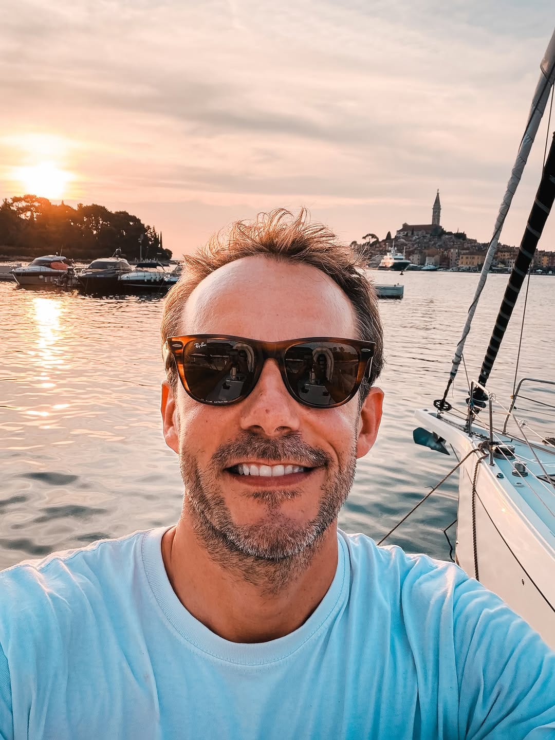 Post 2 by Alberto Villanova on Instagram (image)