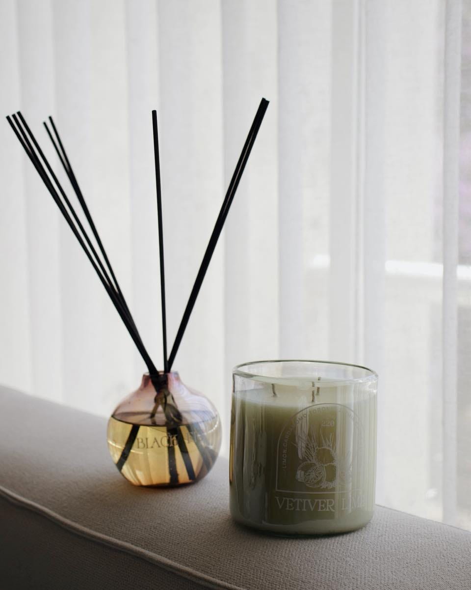 Post 7 by Central220 Velas aromáticas on Instagram (carousel)