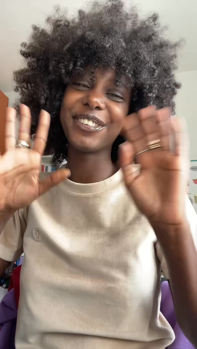 Post 4 by Geneme on Instagram (video)