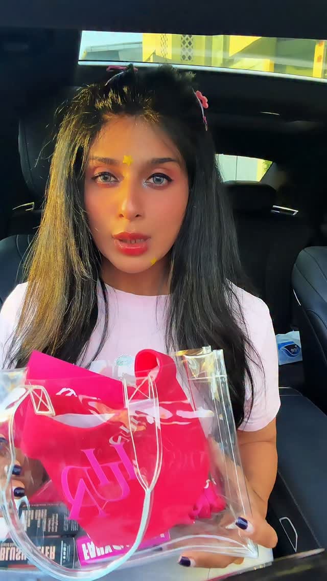 Post 6 by Zinobia Mistry on Instagram (video)