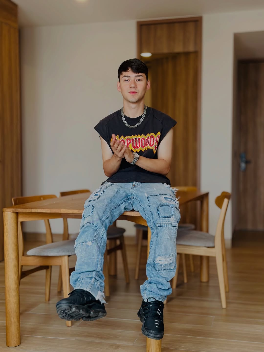Post 1 by 𝑳𝑨𝑵𝑫𝑶𝑵 𝑮𝑬𝒁𝒁 | 𝕰𝕷 𝕹𝕰𝕹𝕰 𝕯𝕰 𝕺𝕽𝕺 on Instagram (carousel)