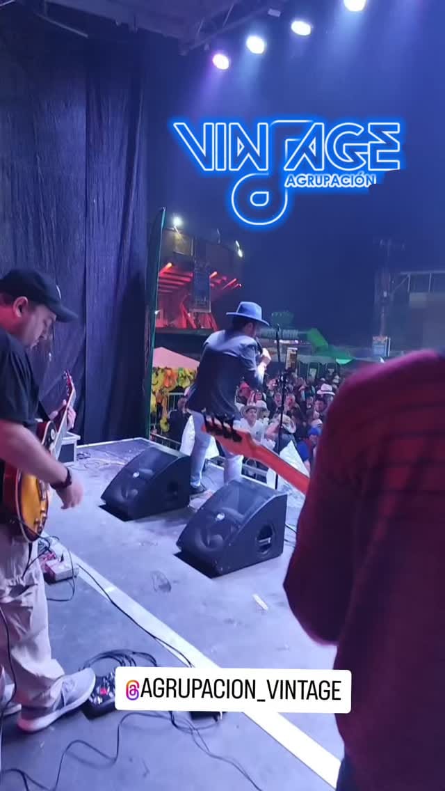 Post 10 by Yonathan Carrero | Cantante on Instagram (video)