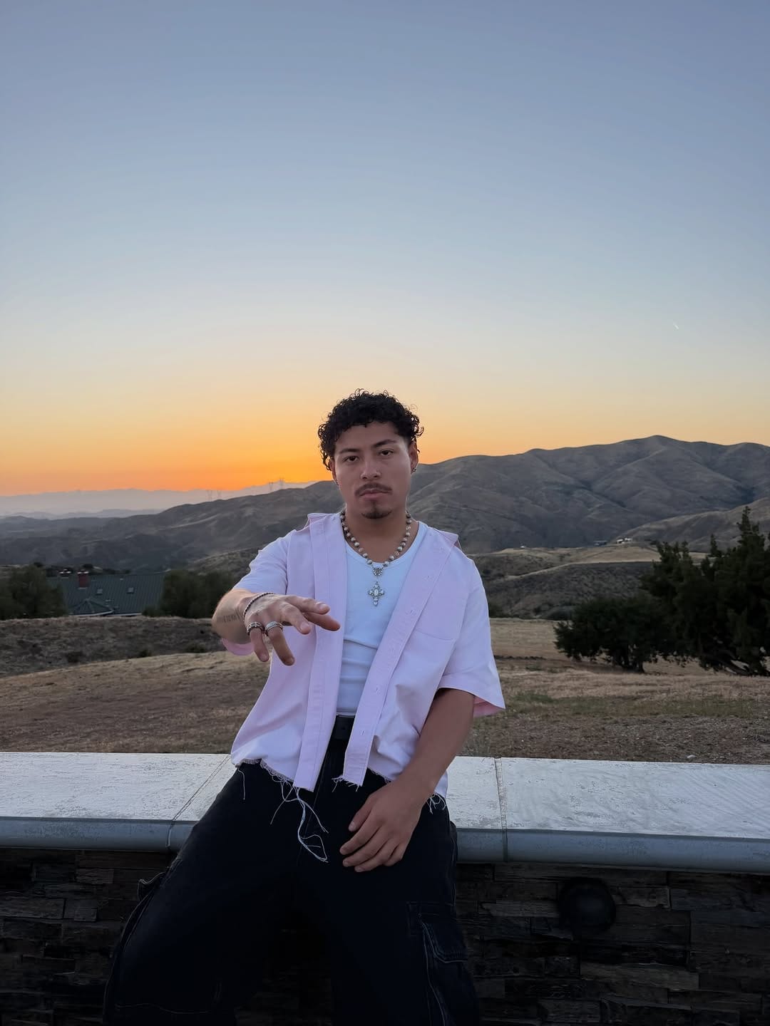 Post 8 by Ki Fer 🇲🇽👽🇲🇽 on Instagram (carousel)