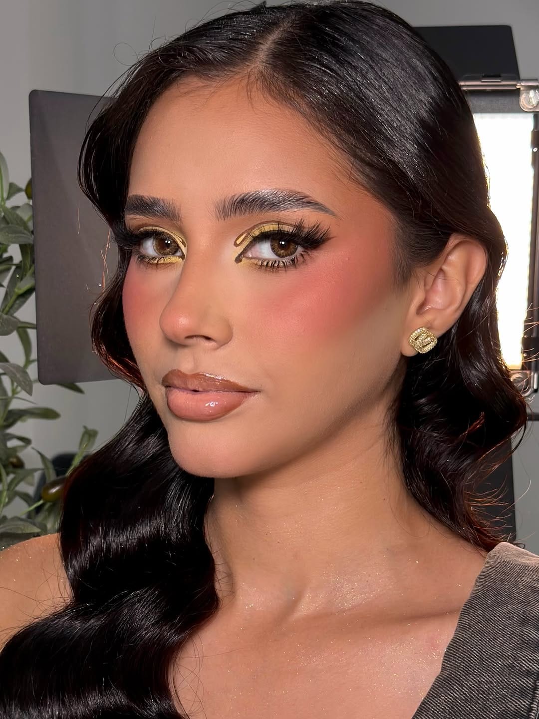 Post 3 by Makeup by Majo on Instagram (carousel)