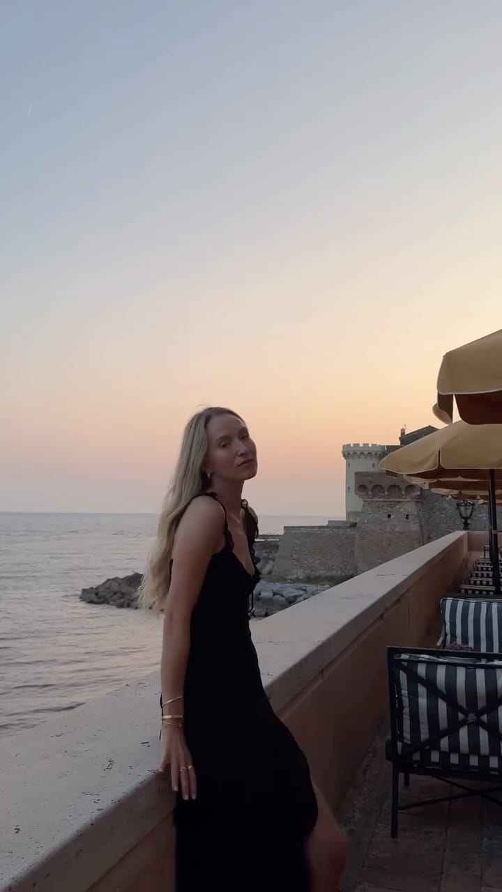 Post 6 by Juliane Diesner on Instagram (video)