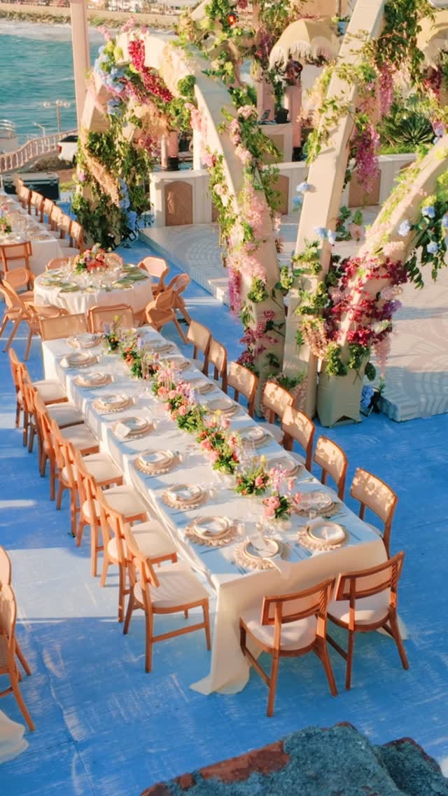 Post 1 by Carlos Medina Wedding Photographer on Instagram (video)