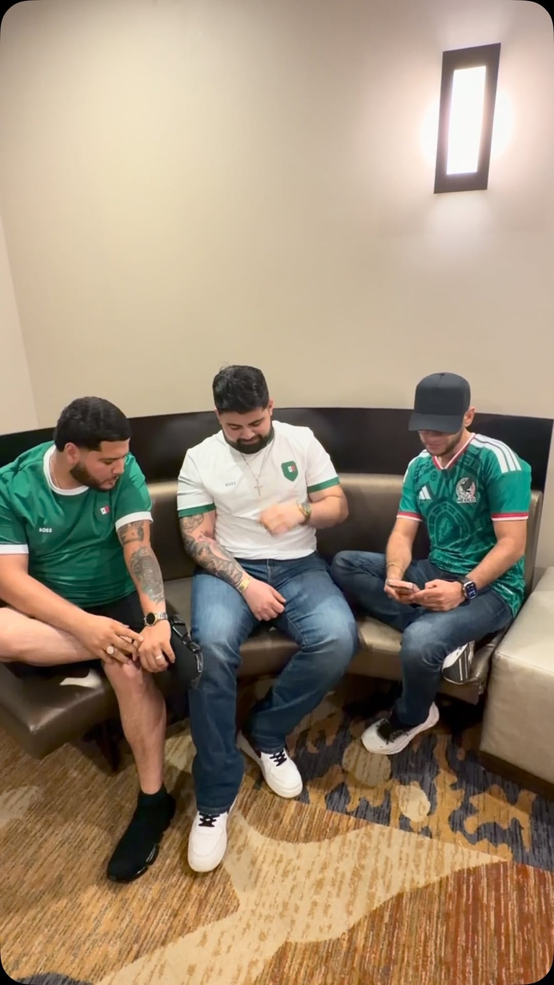 Post 7 by Banda Corona Del Rey on Instagram (video)
