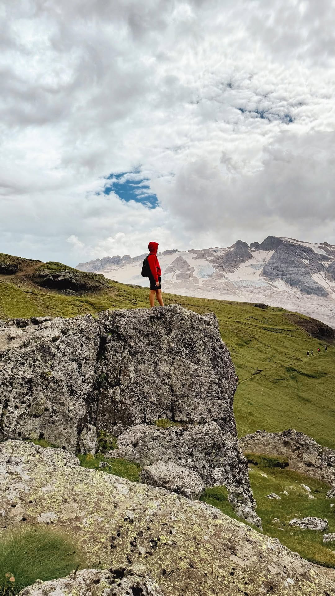 Post 10 by Ornella Sprizzi on Instagram (video)