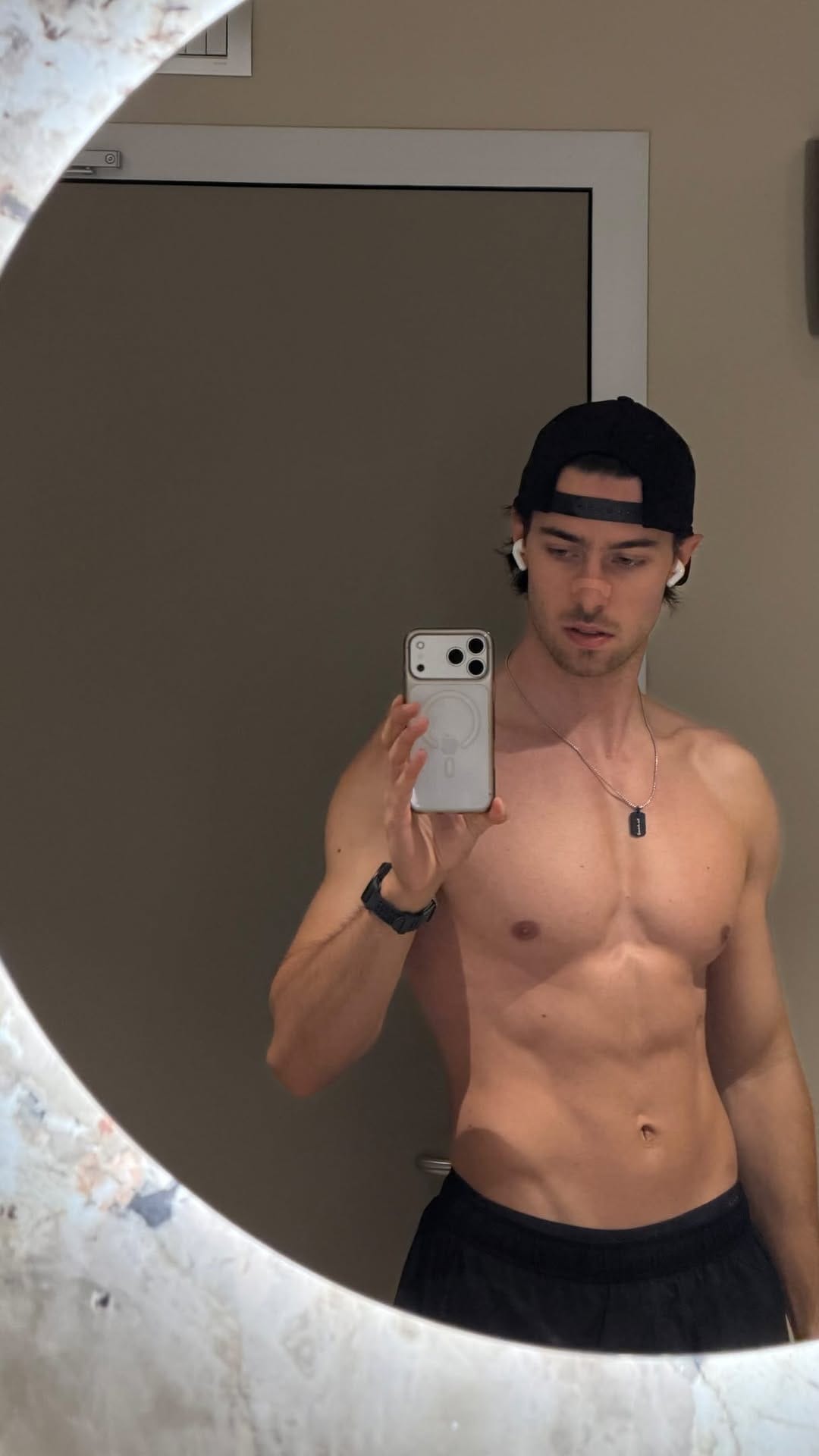Post 6 by Gioele Arreghini on Instagram (video)