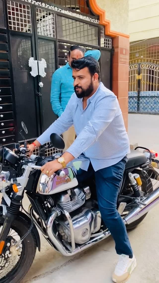 Post 9 by Pushpendra Singh on Instagram (video)