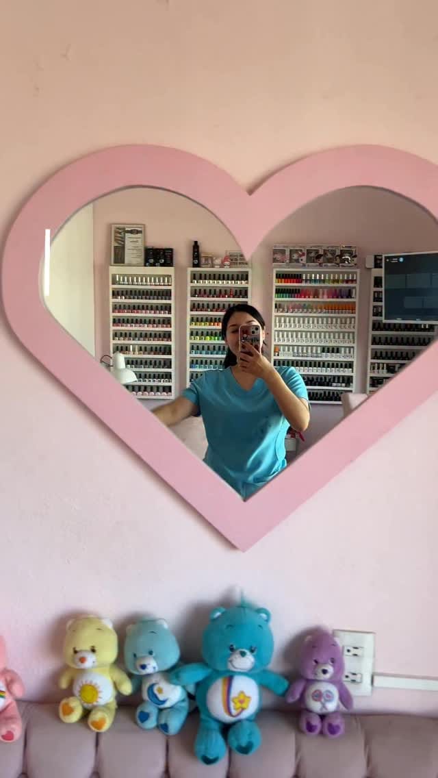 Post 5 by 𝗬𝗮𝘁𝘇𝗲𝗹𝘆 | 𝗸𝗮𝘄𝗮𝗶𝗶 𝗽𝗿𝗲𝘀𝘀 𝗼𝗻 𝗻𝗮𝗶𝗹𝘀 ʚ♡ɞ on Instagram (video)